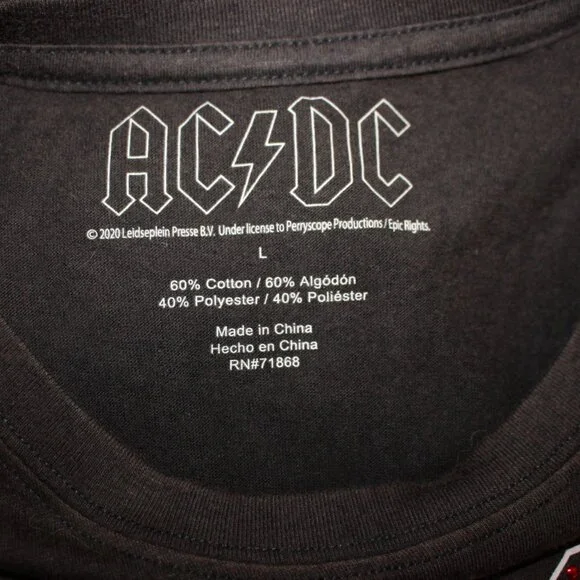 AC/DC T-Shirt Size L Red Metallic Studs Perfect! - Picture 3 of 8